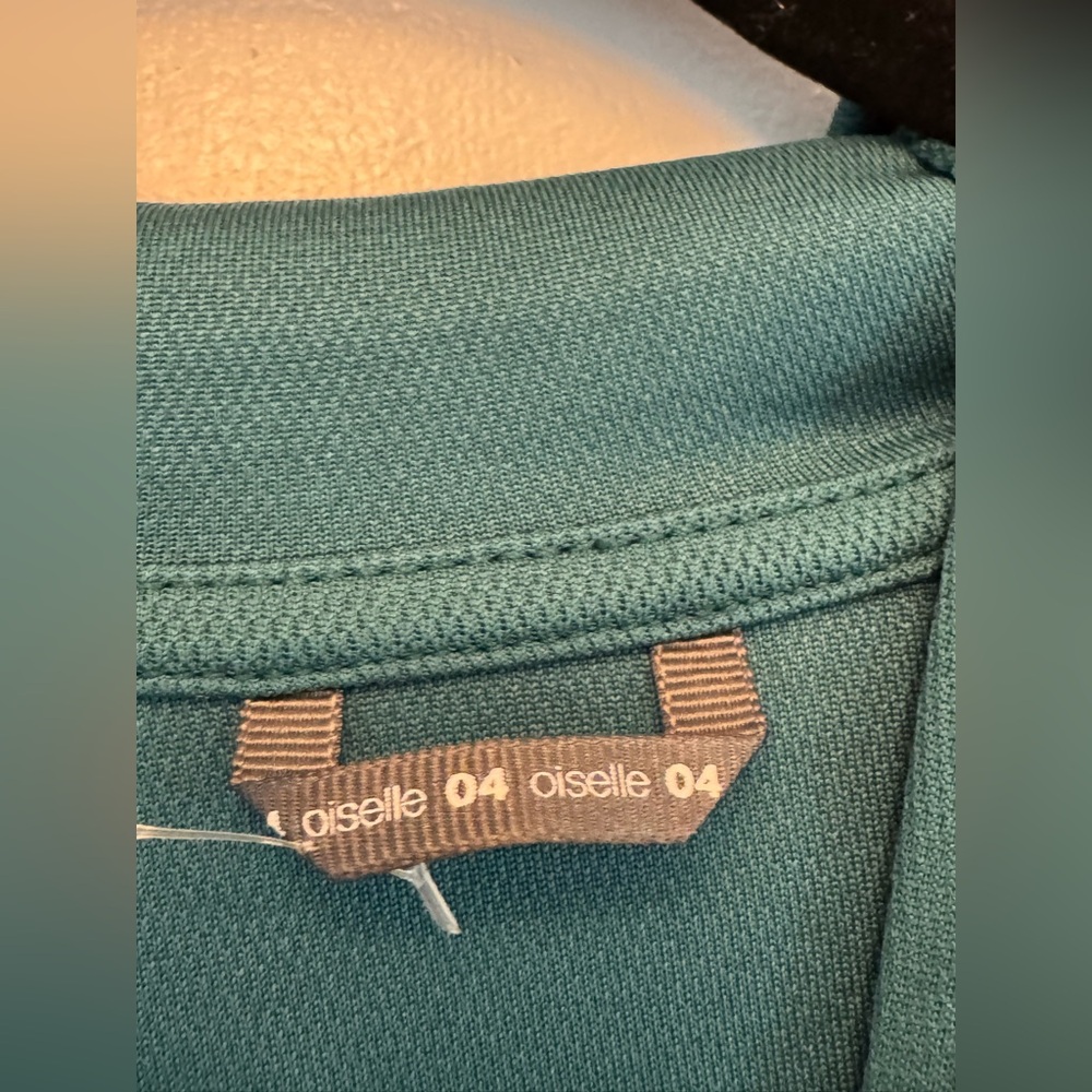 Oiselle Hooded Tank NWOT - Picture 4 of 6